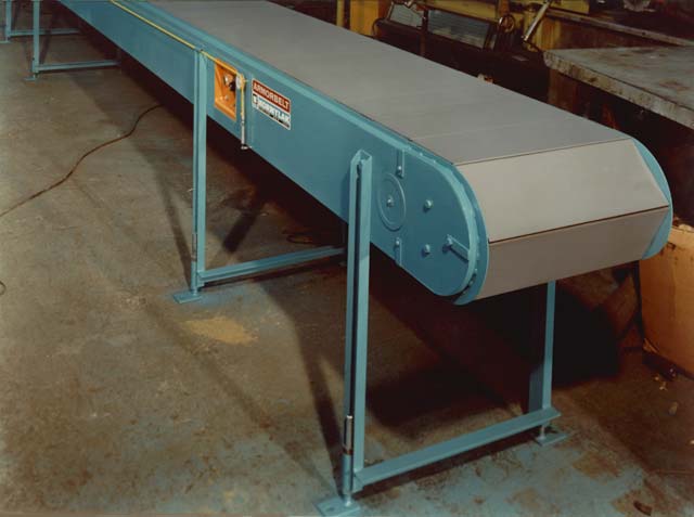 The internal drive of the Armorbelt II allows it fit into places other conveyors cannot.