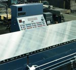 Macrobelt is a heavy-duty, aluminum belt conveyor.